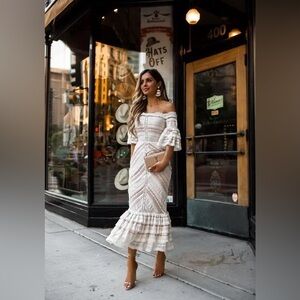 Cinq a Sept Naya blush Pink Ruched Off-Shoulder dress size 6